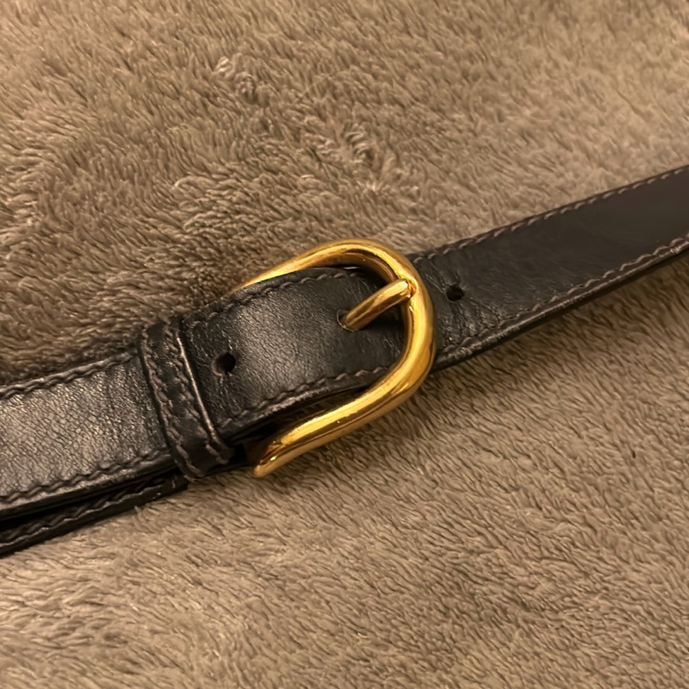 Gucci Shoulder Bag - Picture 7 of 15